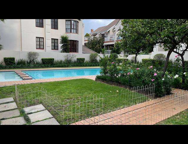2 bed property to rent in EDENBURG